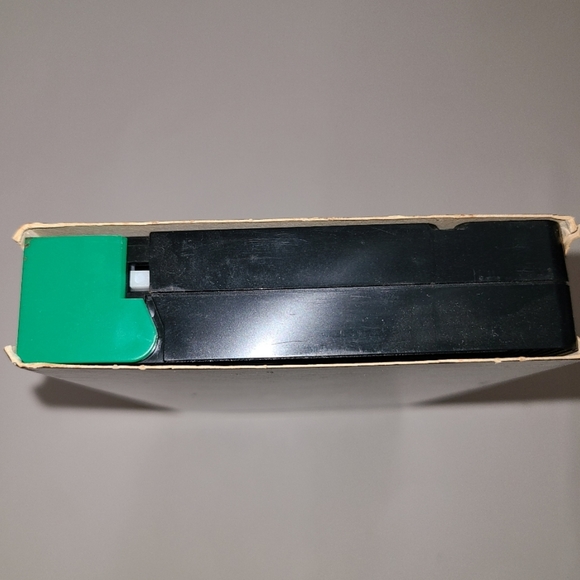 ET VHS Movie Staring Drew Berry In Used Condition. - Picture 2 of 8